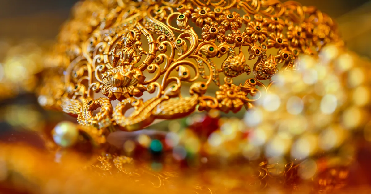Buying Gold and Fine Jewellery from India for a Wedding Abroad: A Trust and Shipping Guide
